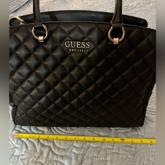 EUC Guess Work Tote - Picture 9 of 10
